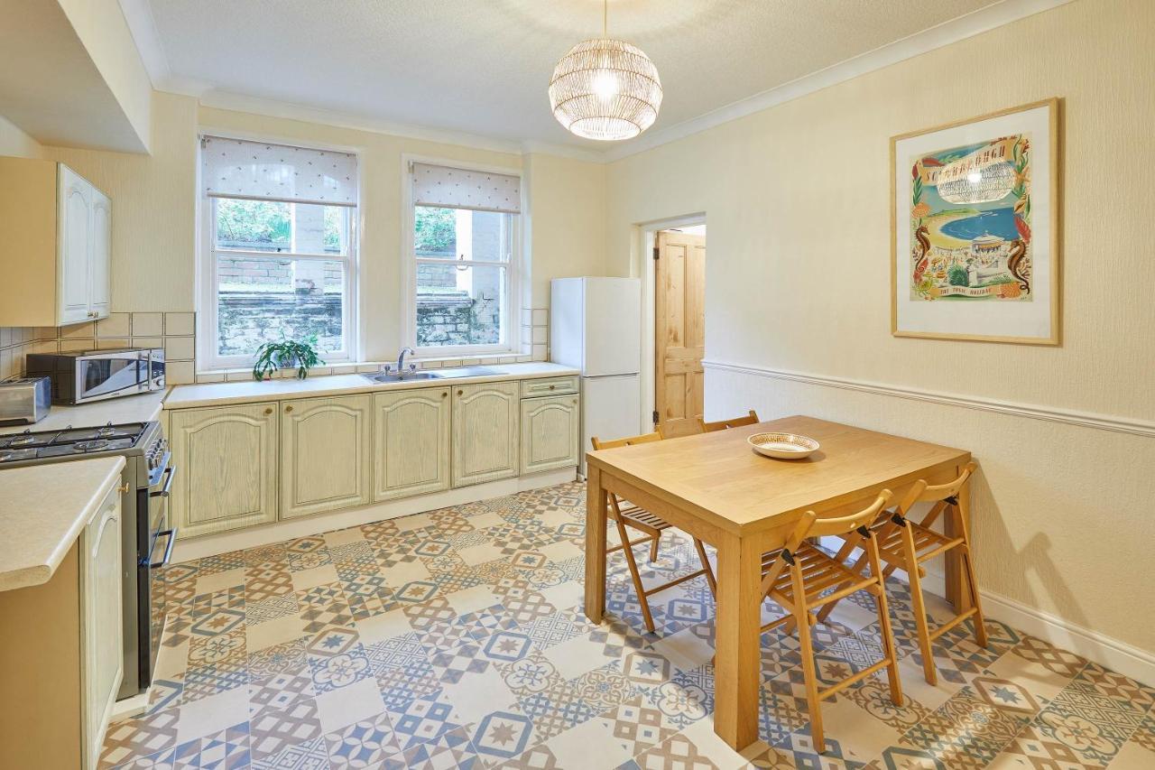 Host & Stay - The Garden Flat Скарбъро Екстериор снимка